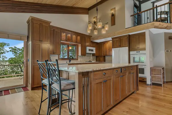 10604 Montgomery AVE NW, Annandale, MN 55302