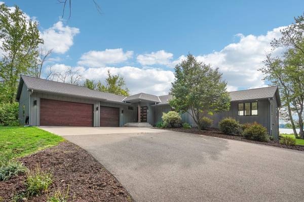 7397 Old Mill RD, Hugo, MN 55038