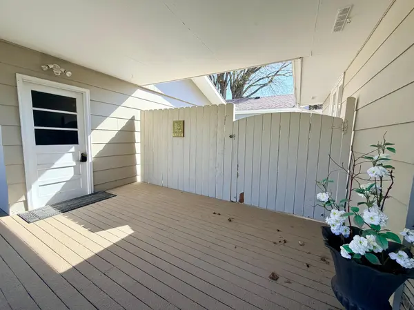 809 W Lake AVE, Worthington, MN 56187