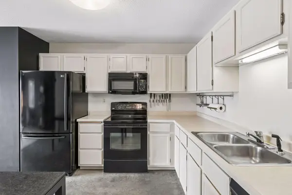 66 9th ST E #2113, Saint Paul, MN 55101
