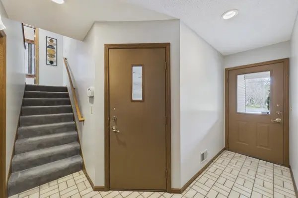 3256 Old Highway 8, Saint Anthony, MN 55418