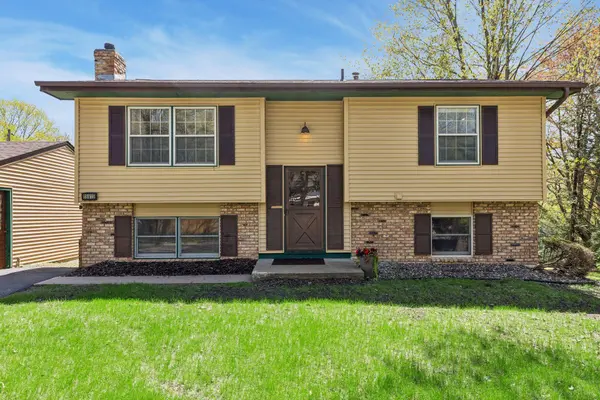18815 South LN, Minnetonka, MN 55345