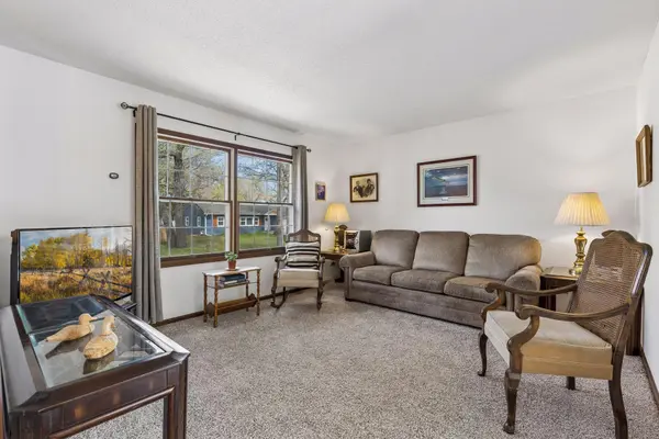 18815 South LN, Minnetonka, MN 55345