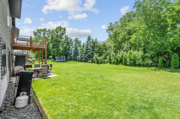 702 Eastland AVE SE, New Prague, MN 56071