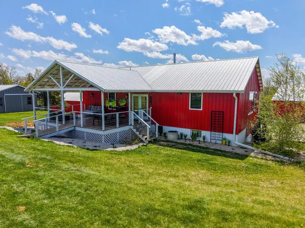 40698 Chestnut RD, Lanesboro, MN 55949