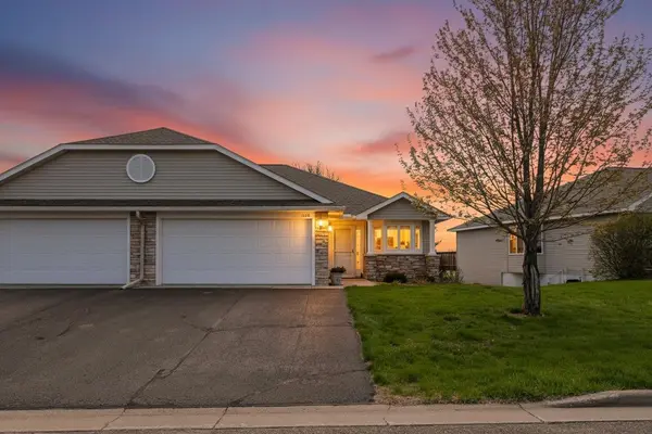 1136 Highpoint CT, New Richmond, WI 54017