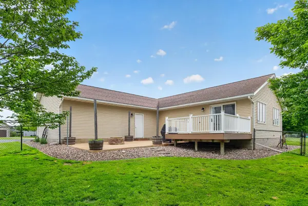 100 Capelle ST, Spring Valley, MN 55975