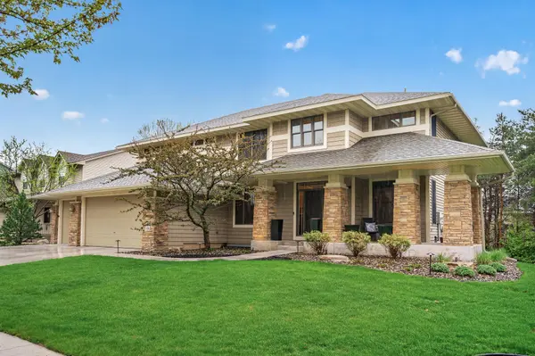 10815 Birch LN, Woodbury, MN 55129