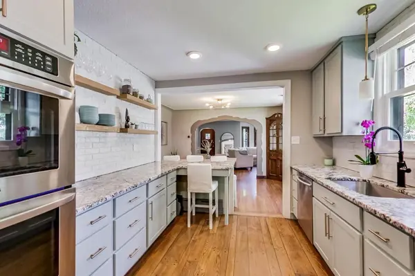 321 E Diamond Lake RD, Minneapolis, MN 55419