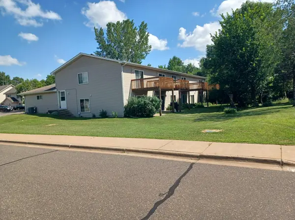 38xxx Oakview Ave, North Branch, MN 55056