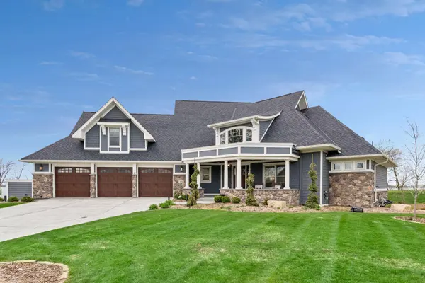 854 Beach RD, Waconia, MN 55387