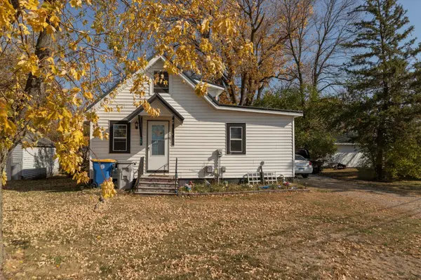 237 Mill AVE S, Blooming Prairie, MN 55917