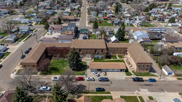 130 1st AVE SE, Dickinson, ND 58601