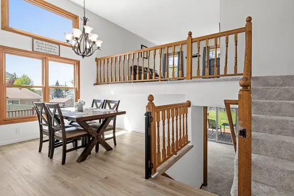 15020 Rushmore CRES, Burnsville, MN 55306