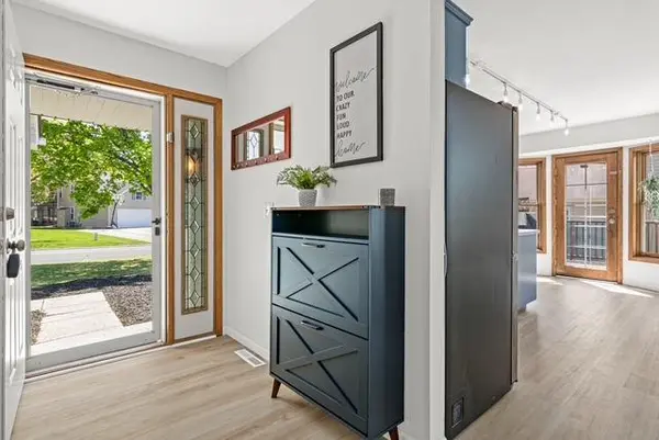 15020 Rushmore CRES, Burnsville, MN 55306