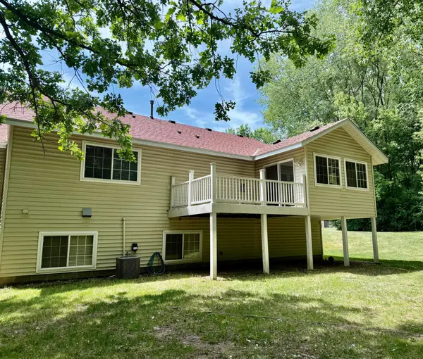 736 E Nicollet BLVD, Burnsville, MN 55337