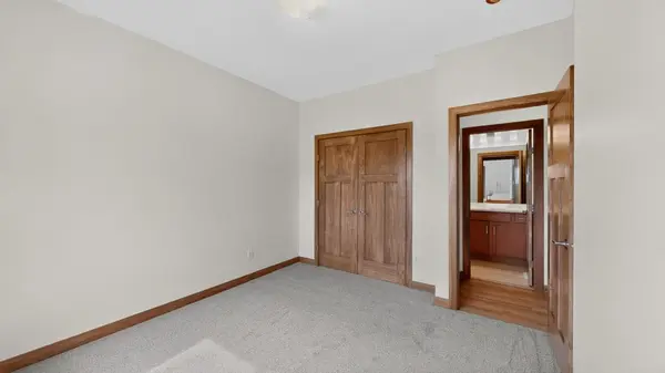1693 Cherry ST E, Mazeppa, MN 55956