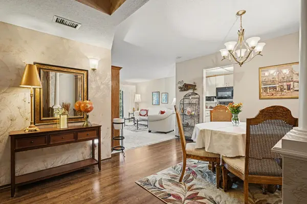 4120 Parklawn AVE #222, Edina, MN 55435