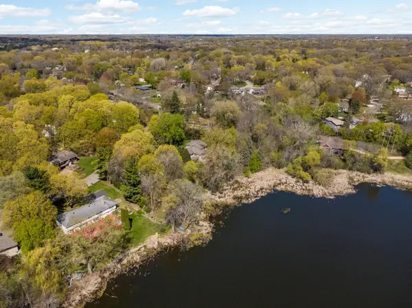 2120 Queensland LN N, Plymouth, MN 55447
