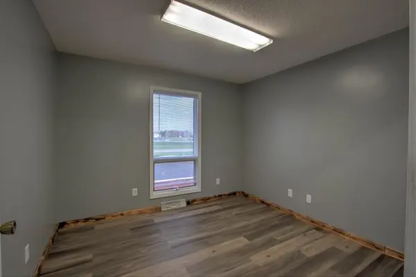 111 4th AVE S, Pease, MN 55371