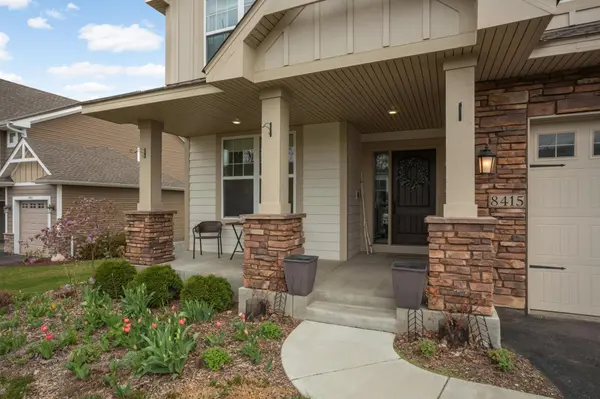 8415 Krey Lake CT, Victoria, MN 55386