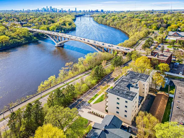 200 N Mississippi River BLVD #2A, Saint Paul, MN 55104
