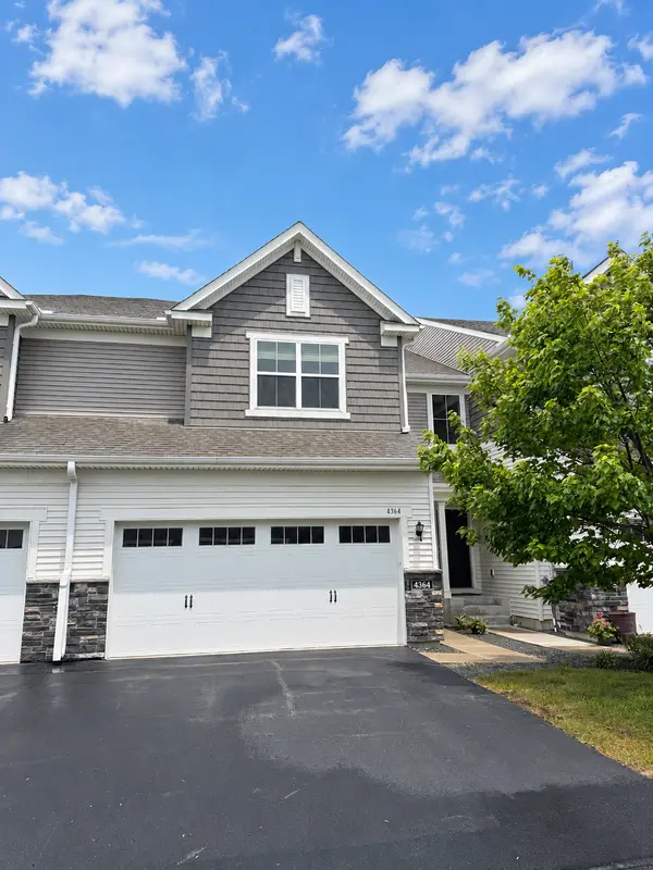 4364 Corn Silk LN, Woodbury, MN 55129
