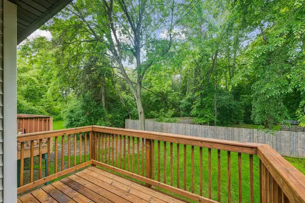 7325 Bren LN, Eden Prairie, MN 55346