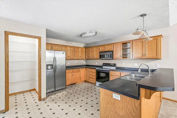 152 Pheasant Ridge DR, Montrose, MN 55363