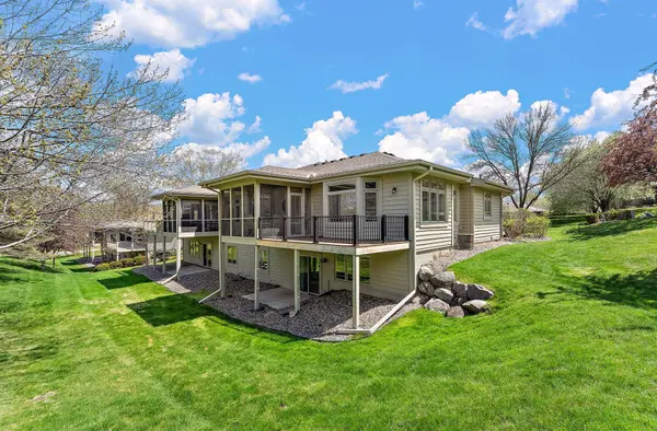 8914 Hilloway RD, Eden Prairie, MN 55347