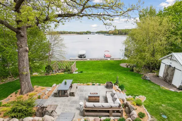 2412 Avon DR, Mound, MN 55364