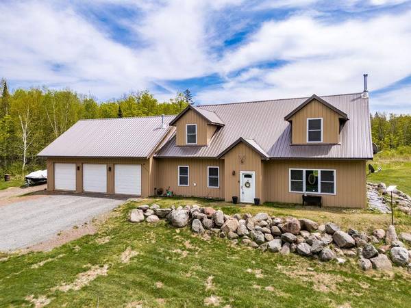 4598 McAlpine Spur RD, Two Harbors, MN 55616