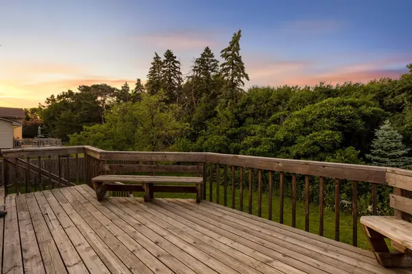 2080 Kelly DR, Golden Valley, MN 55427
