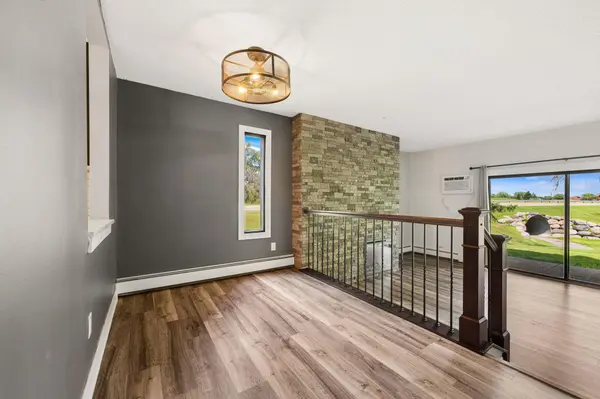1577 Millpond CT #77, Chaska, MN 55318