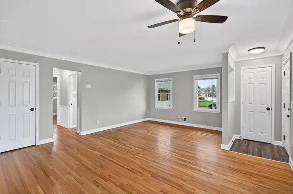 3901 Lake Drive AVE N, Robbinsdale, MN 55422