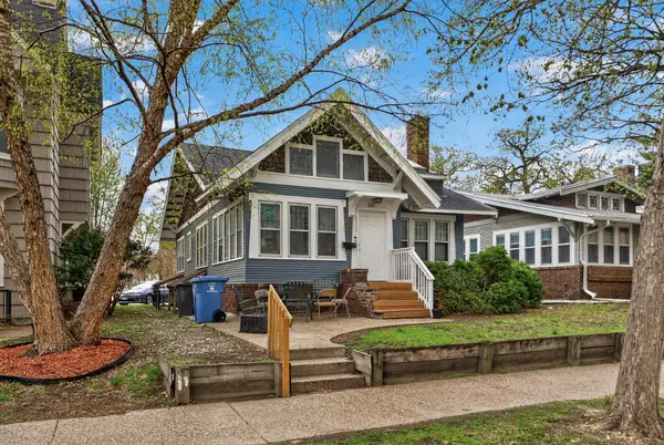 321 12th AVE SE, Minneapolis, MN 55414