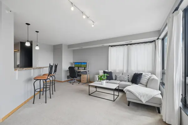 7601 Aldrich AVE S #401, Richfield, MN 55423