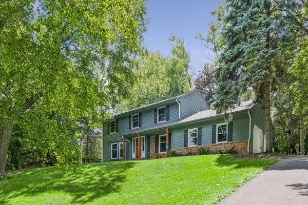 3642 Sunrise DR W, Minnetonka, MN 55345