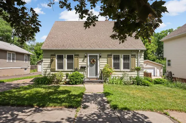 209 Robie ST W, Saint Paul, MN 55107