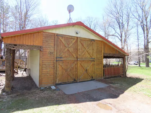 210 1st AVE N, Isle, MN 56342