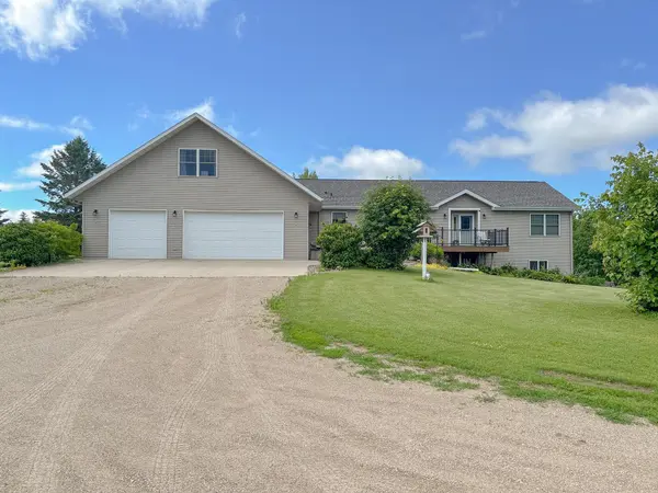 48413 205th AVE, Pelican Rapids, MN 56572