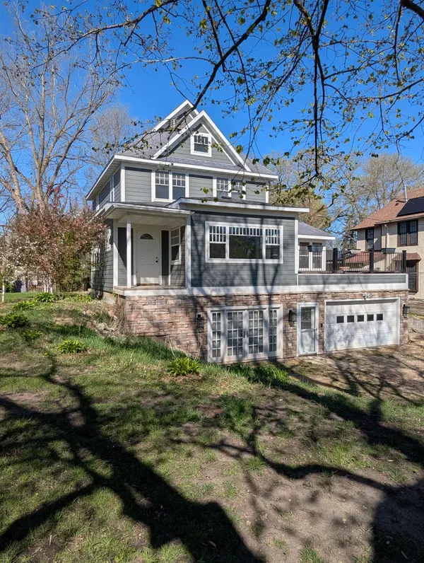 405 Vine AVE, Albert Lea, MN 56007