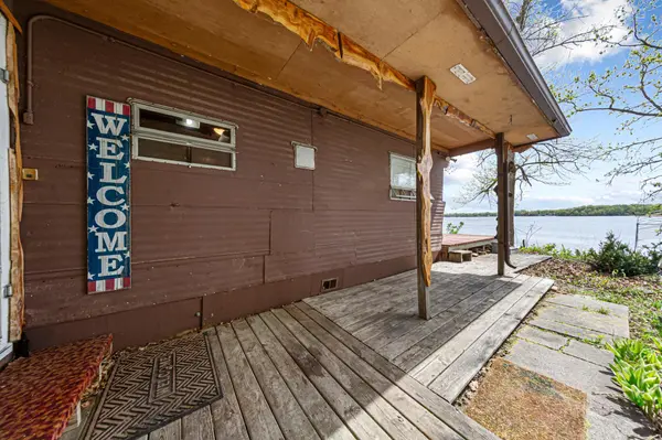 7008 Laura LN, Saint Peter, MN 56082