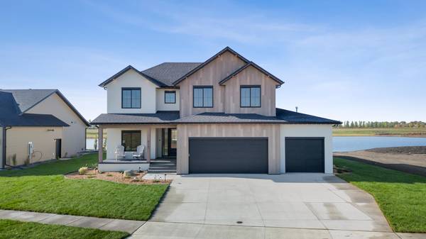 7711 81st AVE S, Horace, ND 58047