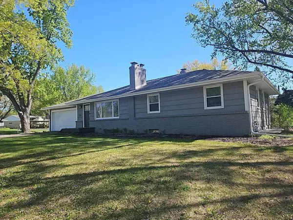 216 Hawes AVE, Shoreview, MN 55126