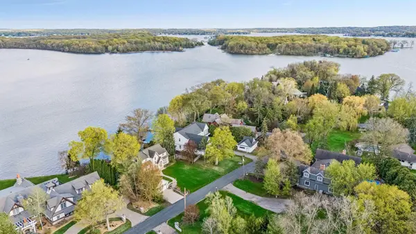 2308 Huntington Point RD E, Wayzata, MN 55391