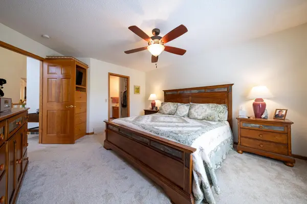 13274 Huntington DR, Apple Valley, MN 55124
