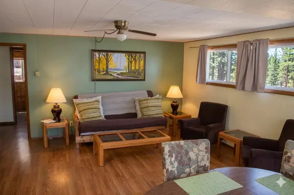 682 Shore Haven Lane #Cabin 4, Hackensack, MN 56452
