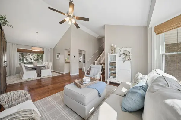 313 Chancery LN, Mankato, MN 56001