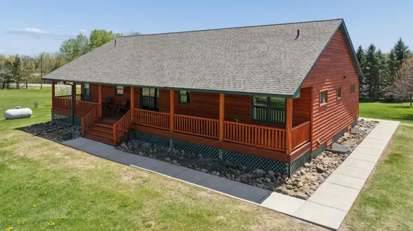 17991 Glendorado RD, Princeton, MN 55371